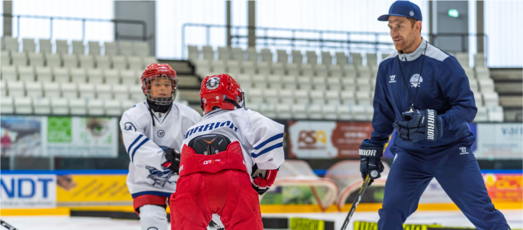 Bild Kinder mit Trainer